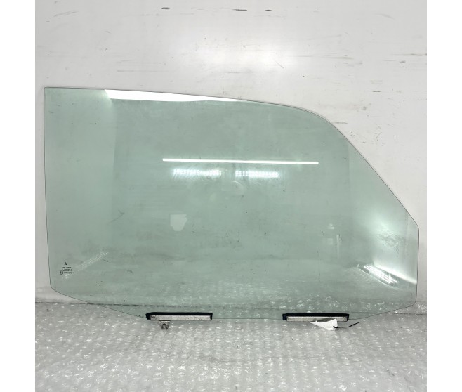 DOOR GLASS FRONT RIGHT FOR A MITSUBISHI PAJERO PININ/MONTERO IO - H66W