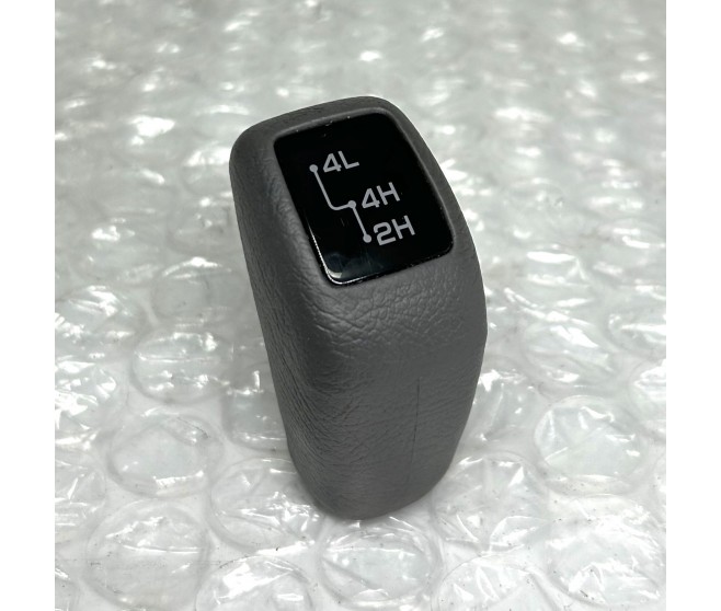 4WD GEARSHIFT LEVER KNOB FOR A MITSUBISHI TRANSFER - 