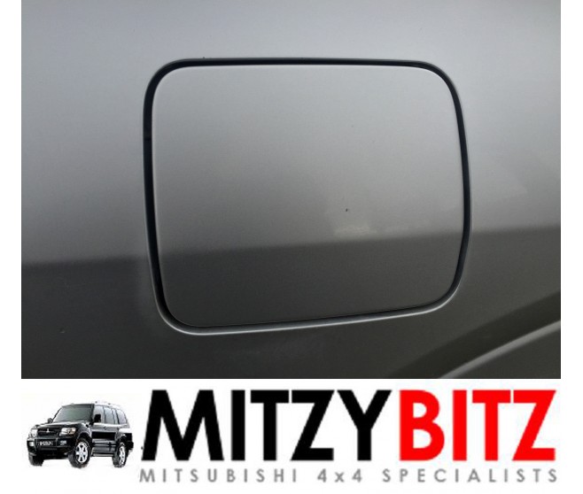 FUEL FILLER FLAP LID COVER FOR A MITSUBISHI PAJERO - V73W