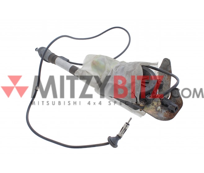AERIAL AND MOTOR FOR A MITSUBISHI V60# - ANTENNA & CONDENSER
