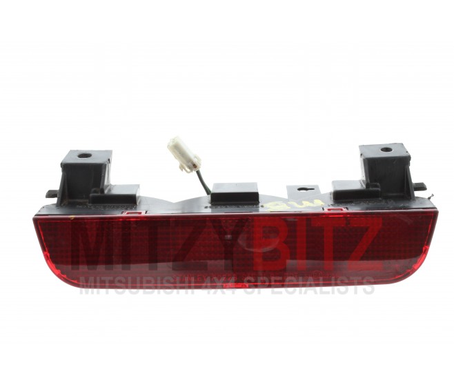 REAR DOOR BRAKE LIGHT LAMP AND WIRING FOR A MITSUBISHI V90# - REAR DOOR BRAKE LIGHT LAMP AND WIRING