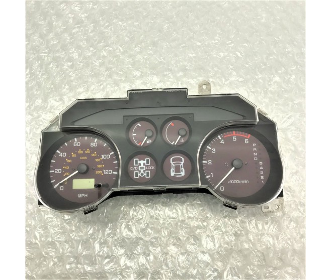 AUTOMATIC SPEEDO CLOCKS MR402541 SPARES AND REPAIRS FOR A MITSUBISHI V60,70# - METER,GAUGE & CLOCK