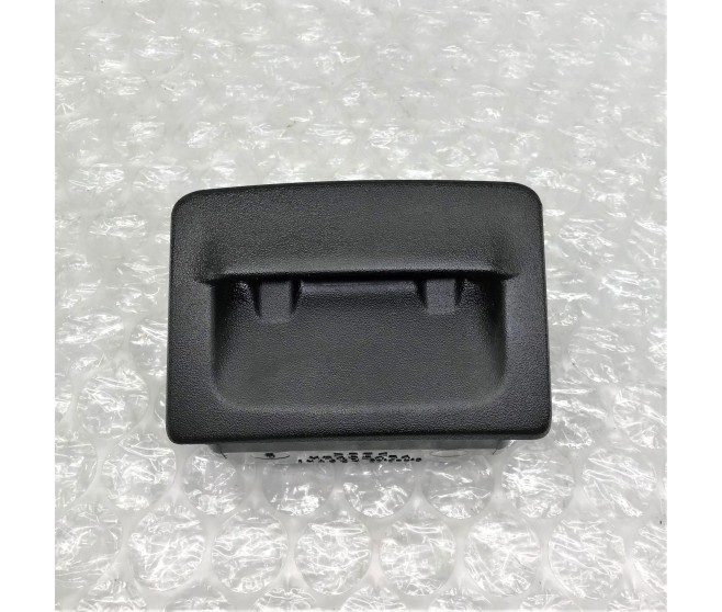 FRONT LOWER DASH ASHTRAY FOR A MITSUBISHI V60,70# - I/PANEL & RELATED PARTS