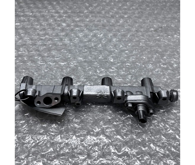 FUEL INJECTOR RAIL PIPE FOR A MITSUBISHI FUEL - 