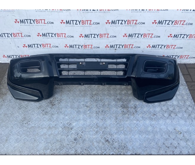 BLACK FRONT BUMPER NO FOG LAMP TYPE  ( 2000-2002 MODELS ONLY ) FOR A MITSUBISHI PAJERO - V78W
