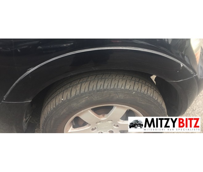 OVERFENDER FRONT RIGHT  FOR A MITSUBISHI V60,70# - OVERFENDER FRONT RIGHT 