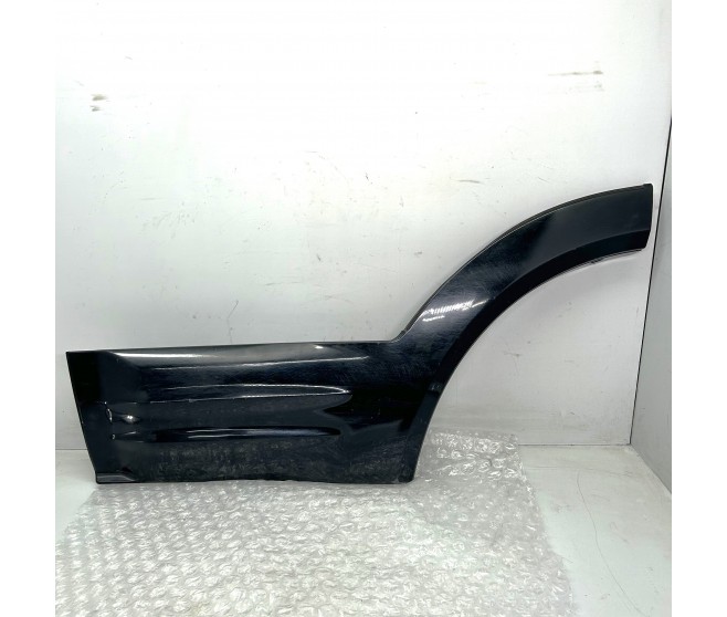 LOWER DOOR TRIM REAR LEFT MR478761 FOR A MITSUBISHI PAJERO - V78W