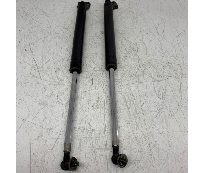 REAR TAILGATE GAS SPRING STRUTS FOR A MITSUBISHI K80,90# - TAILGATE PANEL & GLASS