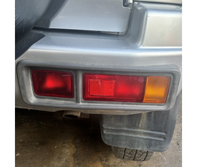 REAR BUMPER LIGHT RIGHT FOR A MITSUBISHI CHASSIS ELECTRICAL - 