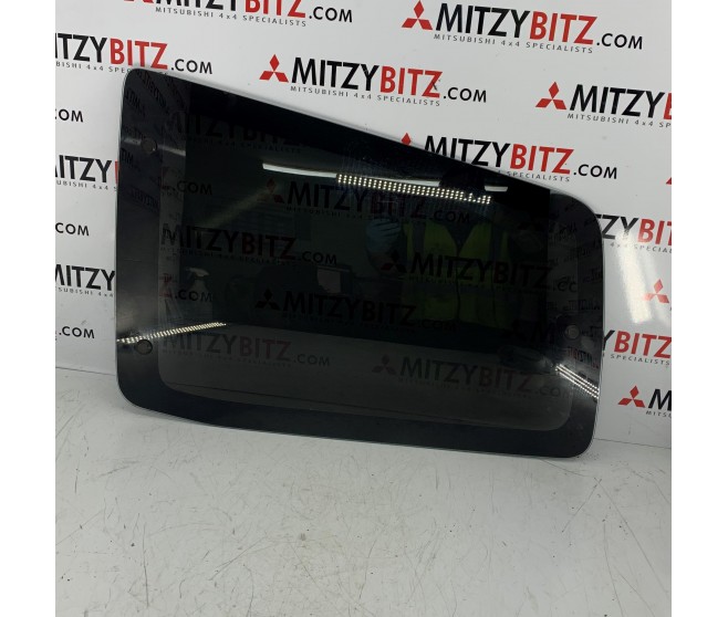REAR LEFT QUARTER GLASS WINDOW FOR A MITSUBISHI V60# - QTR WINDOW GLASS & MOULDING
