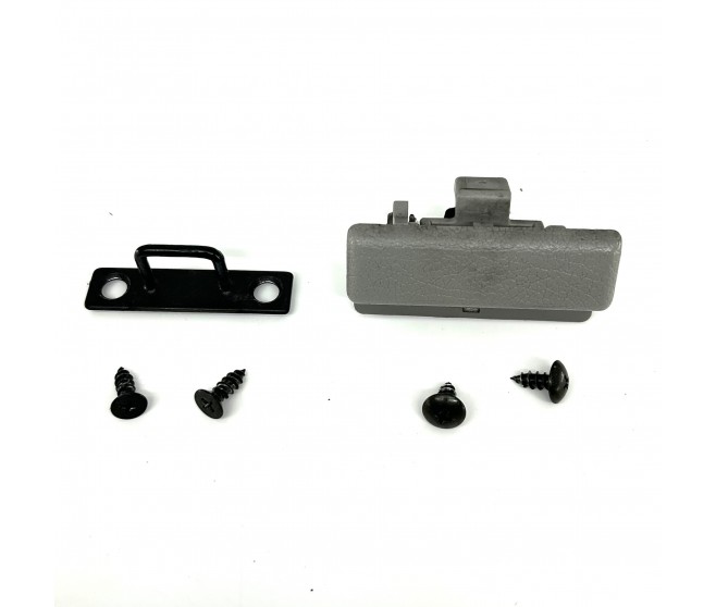 GLOVEBOX LOCK AND STRIKER FOR A MITSUBISHI SPACE GEAR/L400 VAN - PD5V