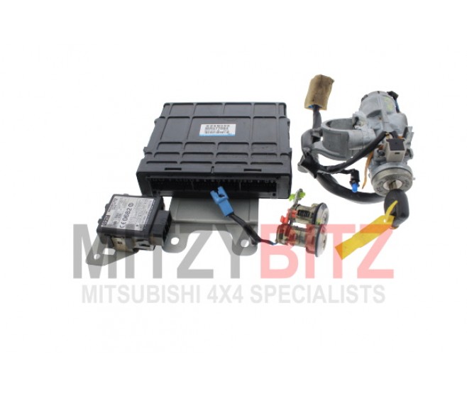 ENGINE ECU TRANSPONDER AND LOCK SET FOR A MITSUBISHI L200 - K74T