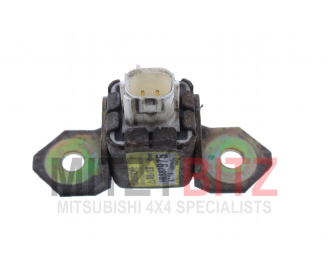 AIRBAG SENSOR FRONT LEFT FOR A MITSUBISHI CHASSIS ELECTRICAL - 