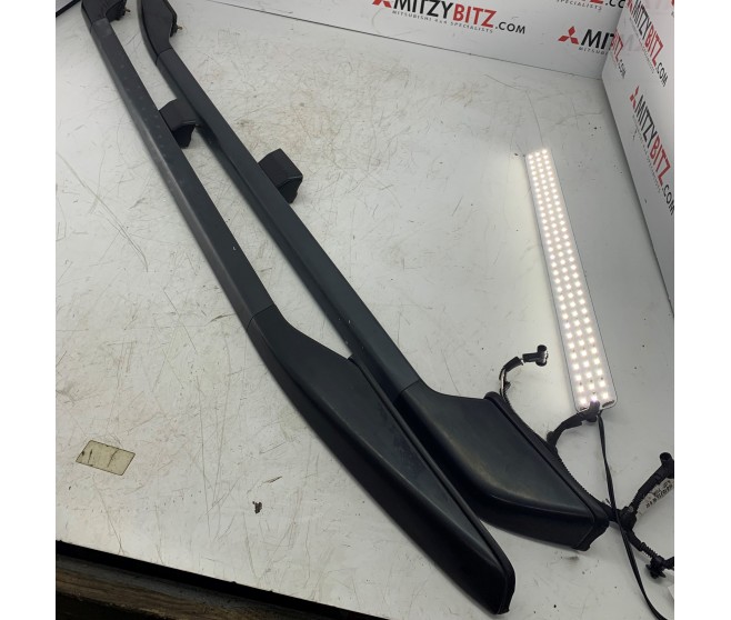 ROOF RAILS LEFT AND RIGHT FOR A MITSUBISHI V60# - ROOF RAILS LEFT AND RIGHT