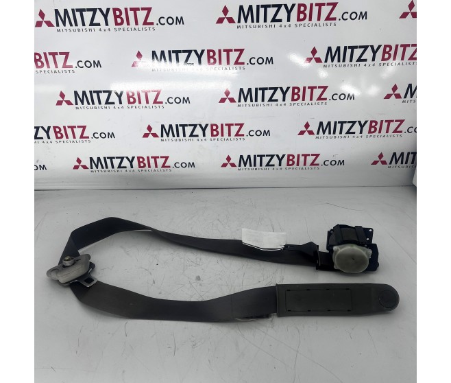 SEAT BELT FRONT RIGHT FOR A MITSUBISHI PAJERO - V63W