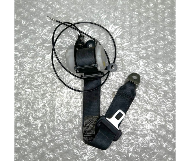 SEAT BELT 2ND SEAT CENTRE FOR A MITSUBISHI V60# - SEAT BELT 2ND SEAT CENTRE