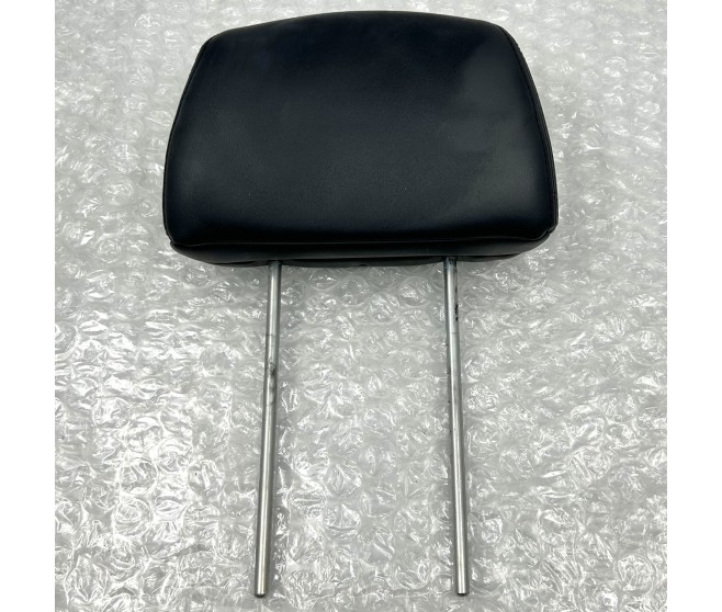 BLACK LEATHER MIDDLE ROW CENTRE HEAD REST FOR A MITSUBISHI V60# - REAR SEAT