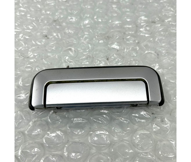 DOOR HANDLE REAR RIGHT FOR A MITSUBISHI NATIVA - K96W