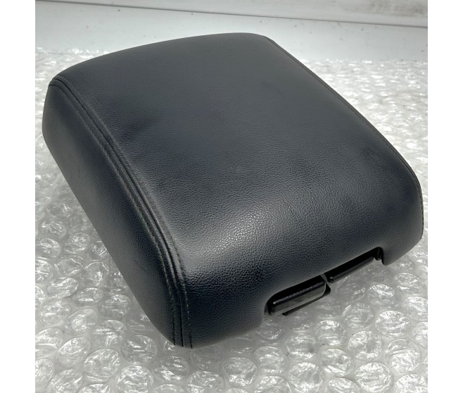 FLOOR COSOLE ARMREST BLACK LEATHER FOR A MITSUBISHI V60# - FLOOR COSOLE ARMREST BLACK LEATHER