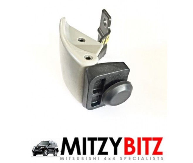 REAR QUARTER WINDOW CATCH LINK & NUT FOR A MITSUBISHI DOOR - 