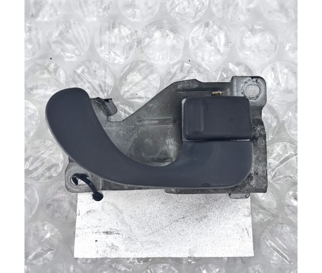INNER DOOR HANDLE FRONT RIGHT FOR A MITSUBISHI PA-PF# - INNER DOOR HANDLE FRONT RIGHT