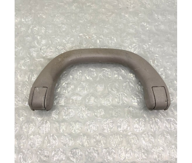 FRONT WINDSCREEN POST GRAB HANDLE FOR A MITSUBISHI V60,70# - FRONT WINDSCREEN POST GRAB HANDLE