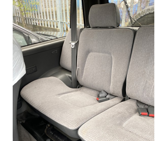 SECOND ROW RIGHT SEAT ONLY FOR A MITSUBISHI PAJERO - V26W
