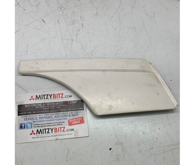 LEFT REAR ROOF TRIM FOR A MITSUBISHI PA-PF# - LOOSE PANEL