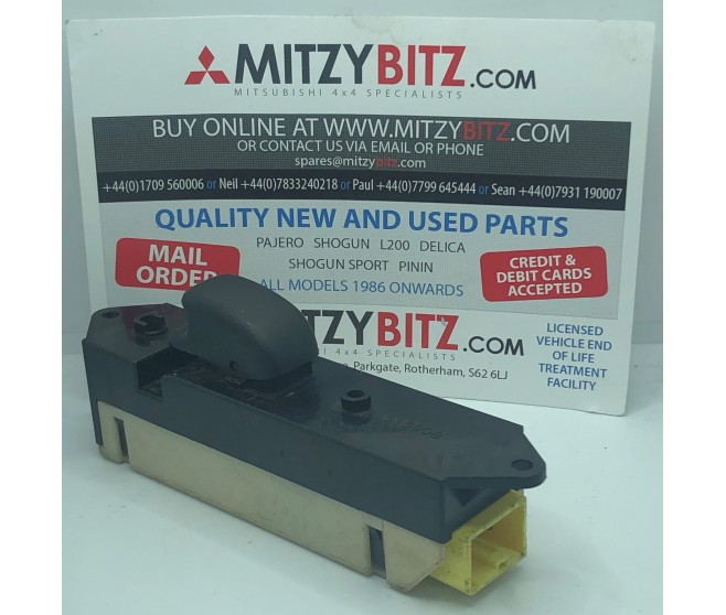 WINDOW SWITCH REAR LEFT FOR A MITSUBISHI L200 - K74T