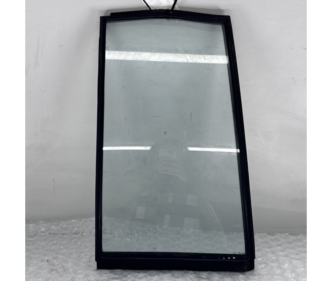 DOOR STATIONARY GLASS REAR LEFT FOR A MITSUBISHI PAJERO/MONTERO - V44W