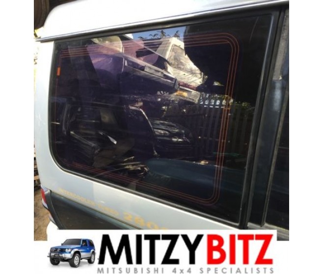 REAR RIGHT BOOT GLASS WINDOW WITH ANTENNA  FOR A MITSUBISHI PAJERO - V46WG
