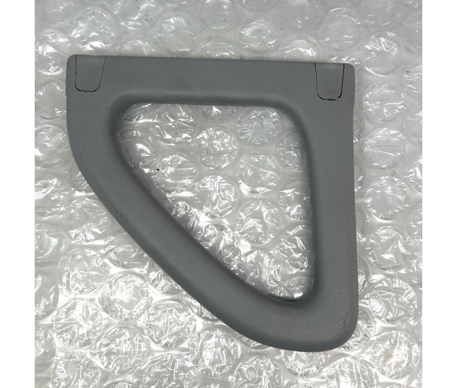 ROOF GRAB HANDLE CENTRE LEFT FOR A MITSUBISHI V70# - ROOF GRAB HANDLE CENTRE LEFT