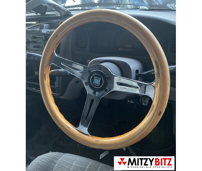 PEYTON WOOD STEERING WHEEL AND BOSS FOR A MITSUBISHI PA-PF# - PEYTON WOOD STEERING WHEEL AND BOSS