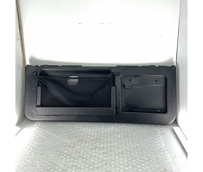 BACK DOOR WINDOW TRIM LOWER FOR A MITSUBISHI V70# - BACK DOOR TRIM & PULL HANDLE