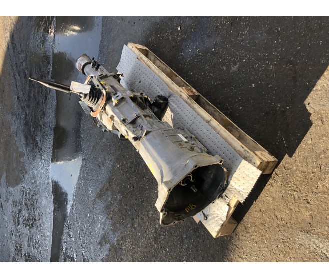 MANUAL GEARBOX FOR A MITSUBISHI H60,70# - MANUAL GEARBOX