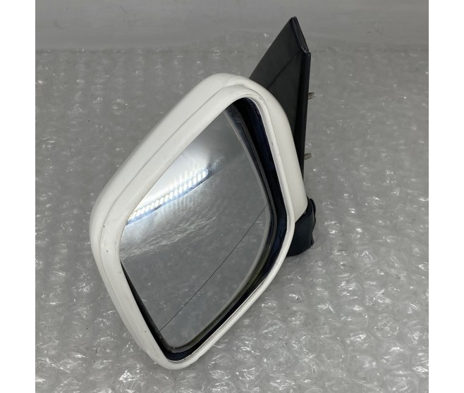 LEFT DOOR MIRROR FOR A MITSUBISHI V60,70# - OUTSIDE REAR VIEW MIRROR
