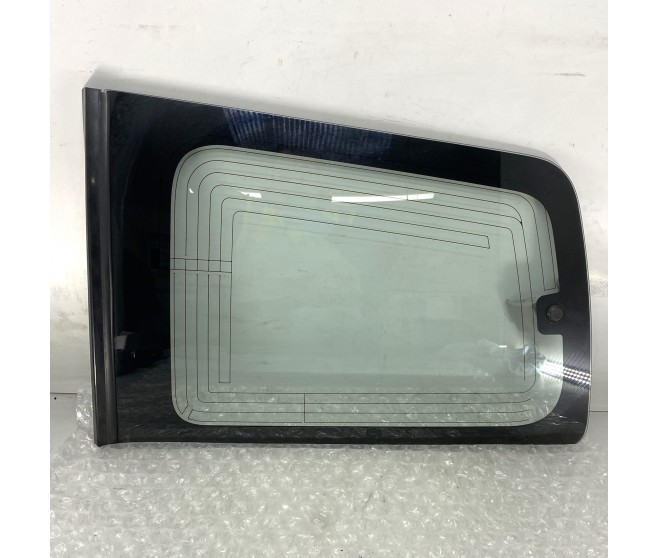 QUARTER GLASS REAR LEFT FOR A MITSUBISHI V70# - QTR WINDOW GLASS & MOULDING