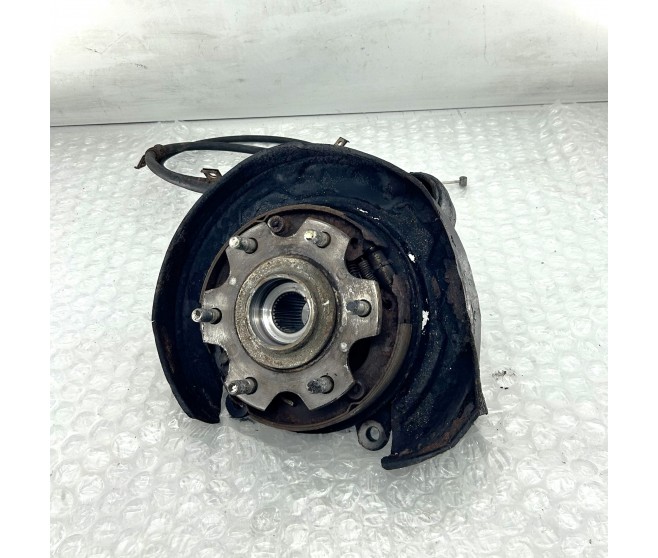 HUB WITH KNUCKLE AND ABS SENSOR REAR LEFT FOR A MITSUBISHI V80,90# - HUB WITH KNUCKLE AND ABS SENSOR REAR LEFT