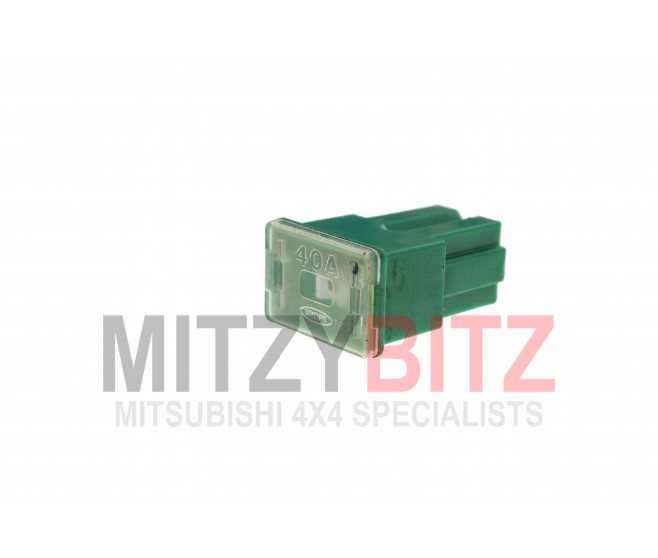 40 AMP GREEN PUSH IN FUSE (FLAT TOP STYLE) FOR A MITSUBISHI L04,14# - 40 AMP GREEN PUSH IN FUSE (FLAT TOP STYLE)
