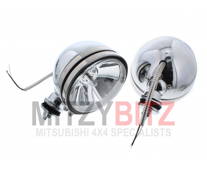 FRONT FOG / SPOT LAMPS FOR A MITSUBISHI L200 - K14T