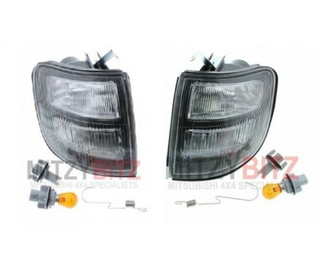 FRONT INDICATOR SIDE LAMPS FACELIFT 97-00 MK2 FOR A MITSUBISHI PAJERO/MONTERO - V46W
