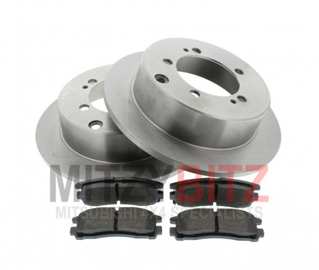REAR BRAKE DISCS AND PADS FOR A MITSUBISHI N10,20# - REAR BRAKE DISCS AND PADS