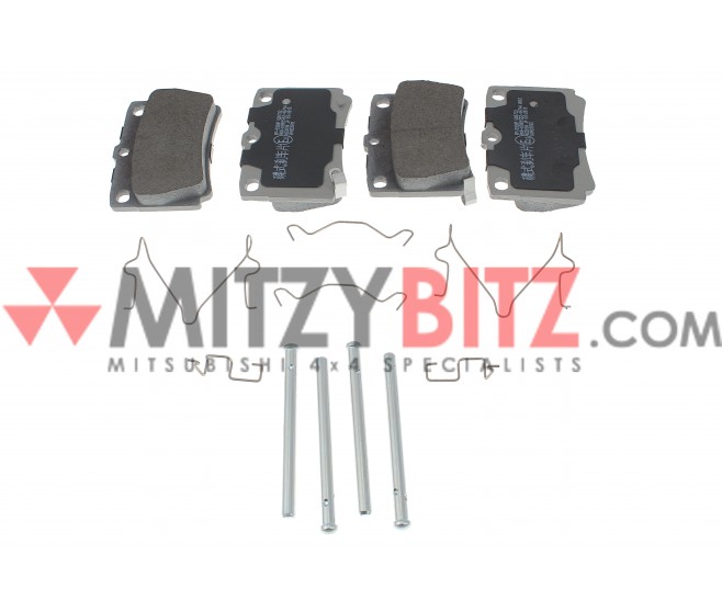REAR BRAKE PADS FITTING PINS AND SPRING CLIPS KIT FOR A MITSUBISHI NATIVA/PAJ SPORT - KH4W