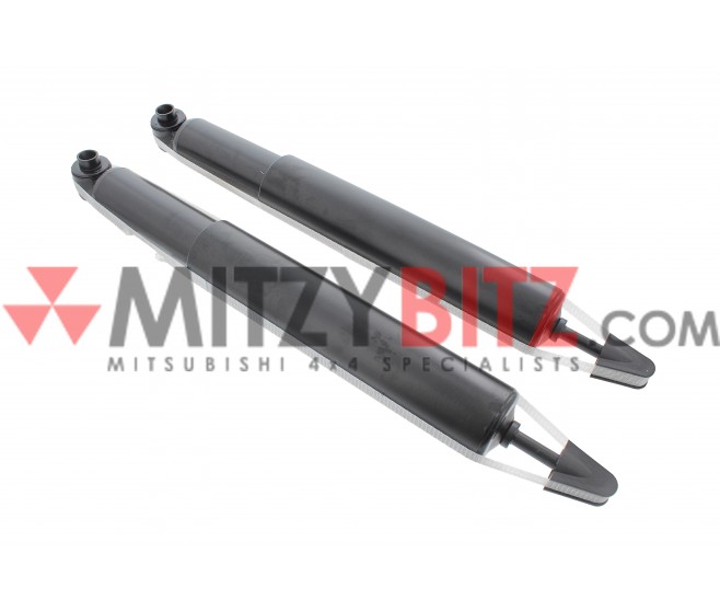 REAR SHOCK ABSORBERS DAMPERS FOR A MITSUBISHI PAJERO/MONTERO - V78W