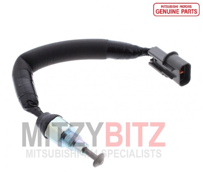 REAR DIFF LOCK POSITION SWITCH  FOR A MITSUBISHI V20-50# - REAR DIFF LOCK POSITION SWITCH 