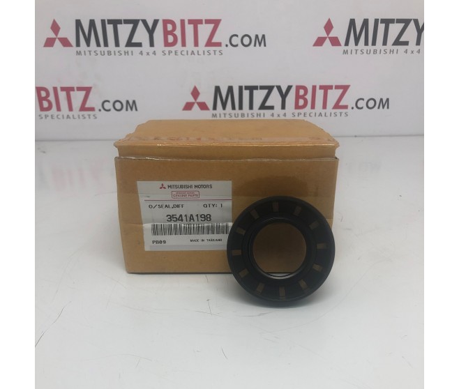 FRONT DIFF SIDE OIL SEAL FOR A MITSUBISHI GENERAL (EXPORT) - FRONT AXLE