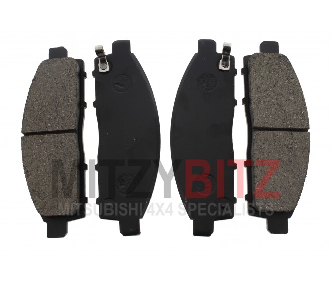 FRONT BRAKE PADS FOR A MITSUBISHI L200 - KL2T