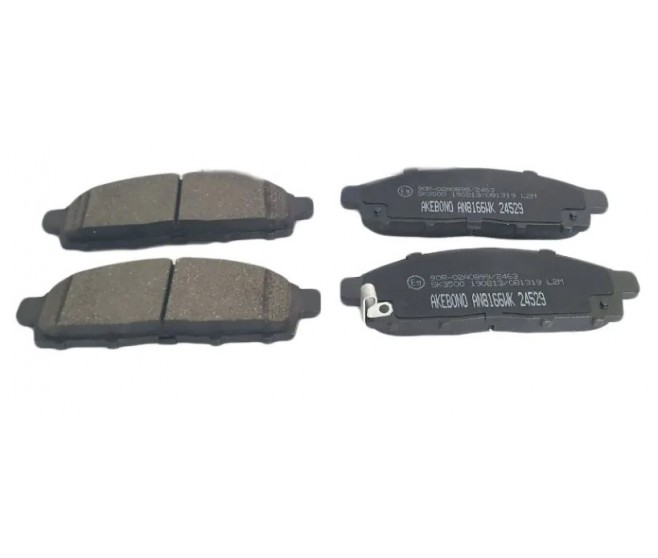 FRONT BRAKE PADS FOR A MITSUBISHI L200 - KB4T