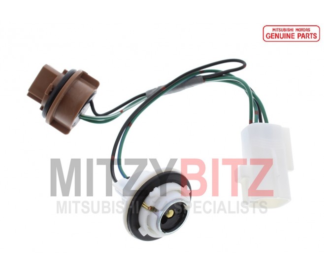 BUMPER LIGHT WIRING LOOM BULB HOLDERS FOR A MITSUBISHI CHASSIS ELECTRICAL - 