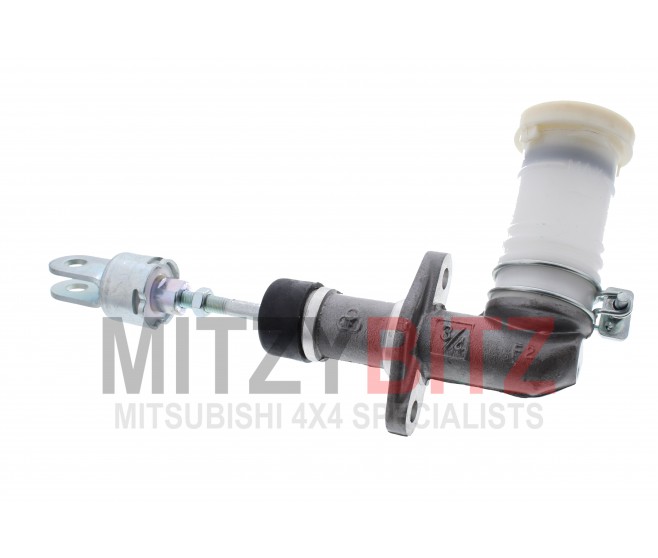 CLUTCH MASTER CYLINDER FLUID BOTTLE FOR A MITSUBISHI PAJERO - L049G
